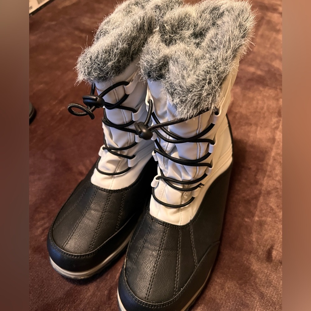 Totes Adele Winter Boot